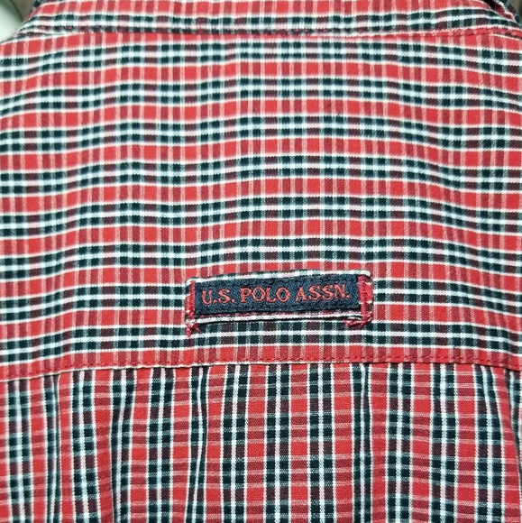 US POLO Button Down Shirt Men’s Size L Short Sleeve Red Plaid Gift For Him - Picture 6 of 7